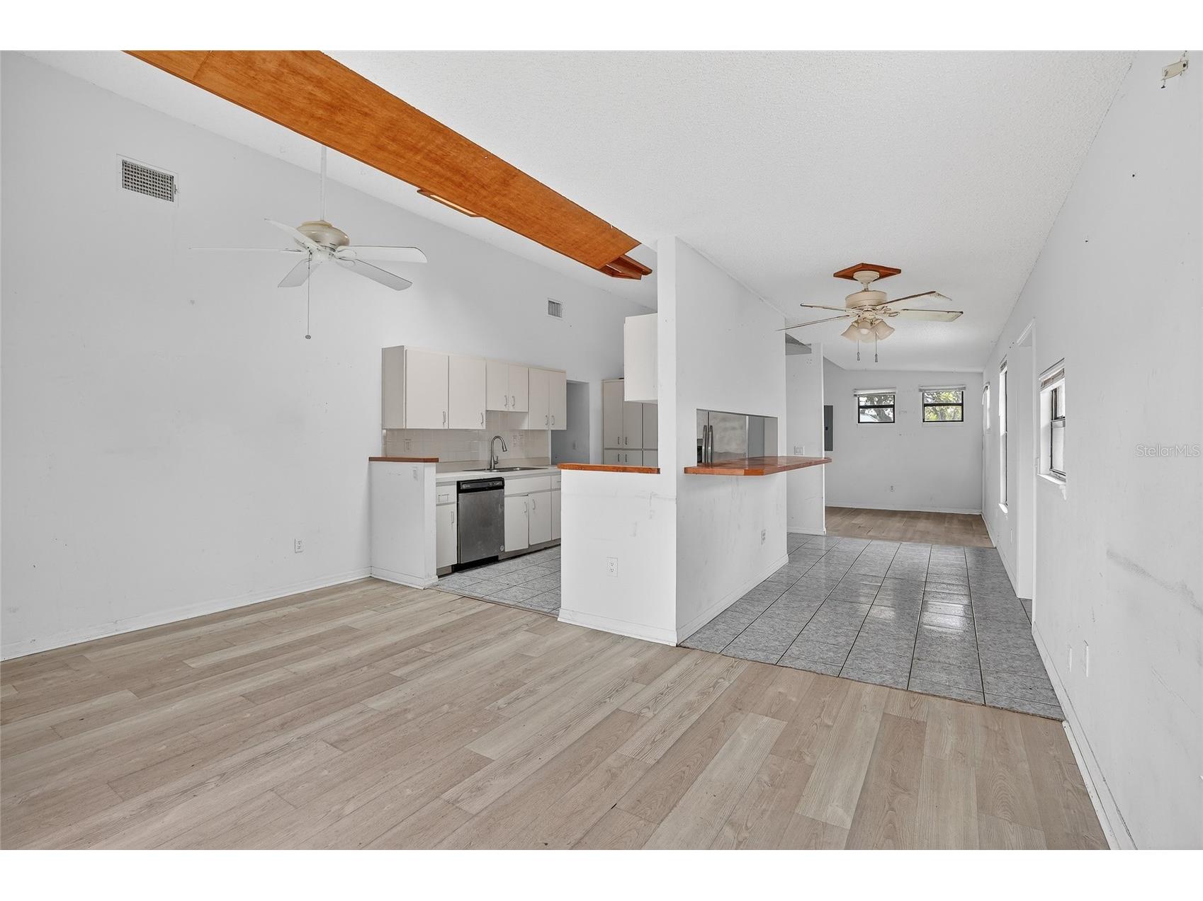 4320 44th Street N Saint Petersburg FL 33714 TB8514897 image8