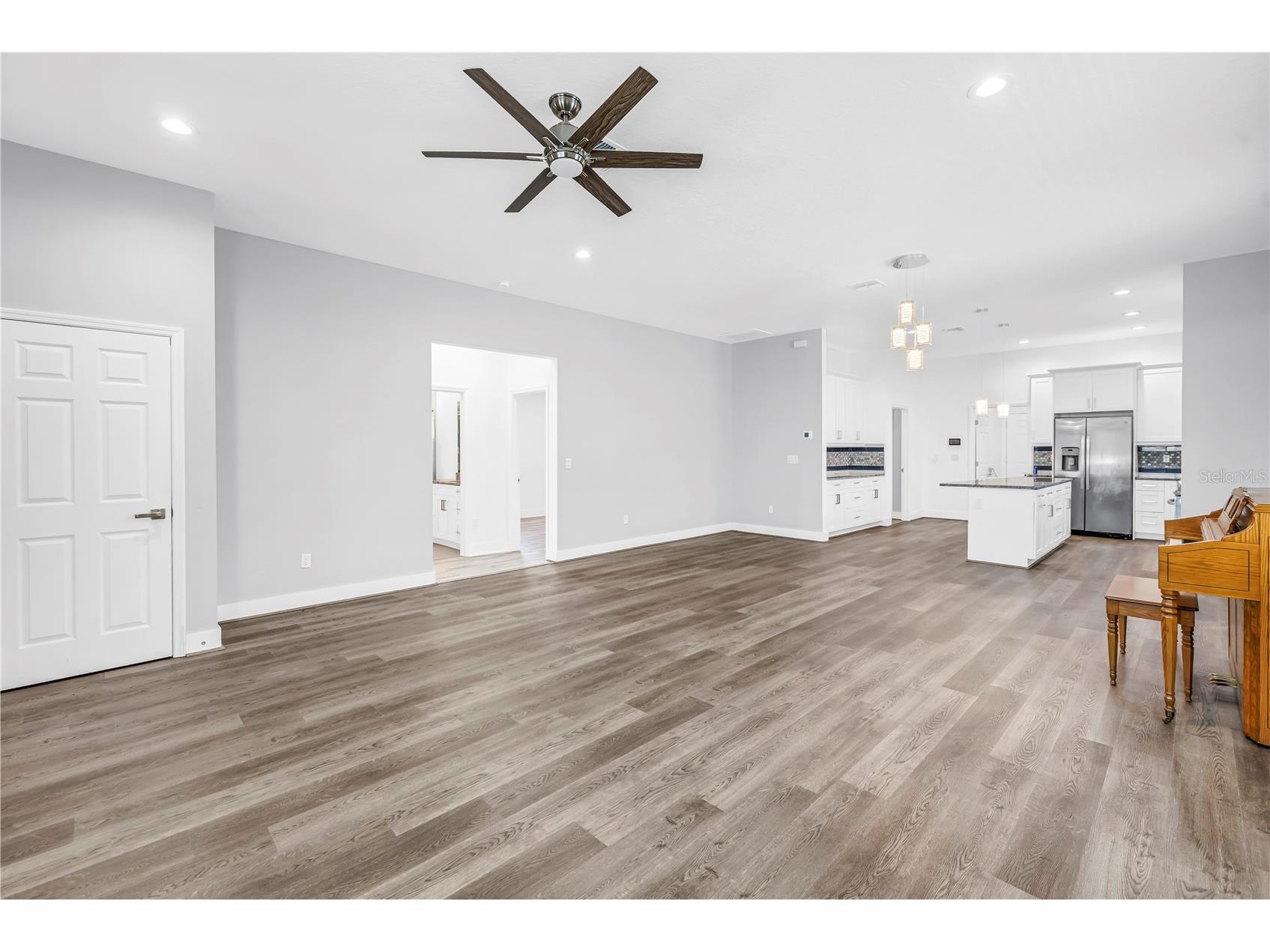 4320 56th Avenue N Saint Petersburg FL 33714 TB8487025 image10