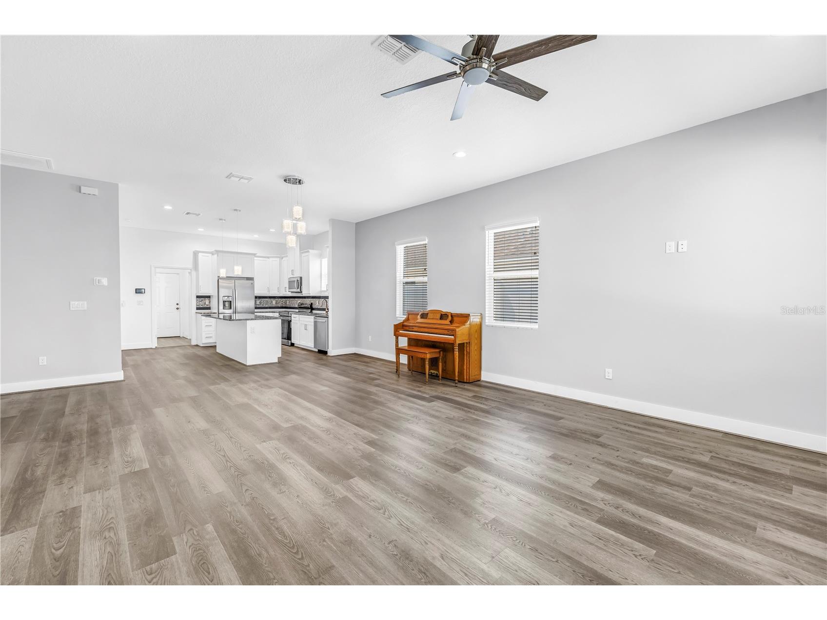 4320 56th Avenue N Saint Petersburg FL 33714 TB8487025 image11