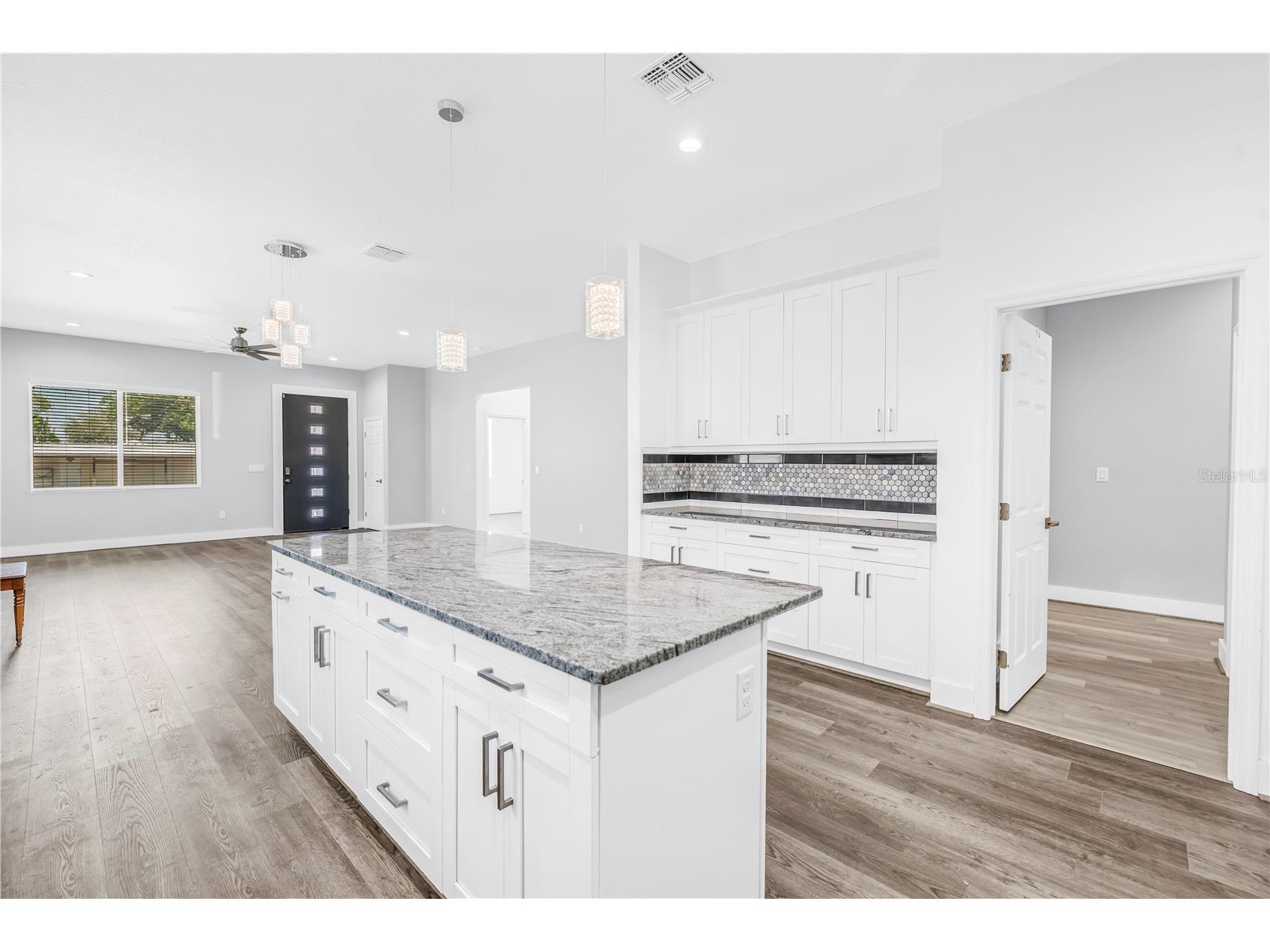 4320 56th Avenue N Saint Petersburg FL 33714 TB8487025 image15