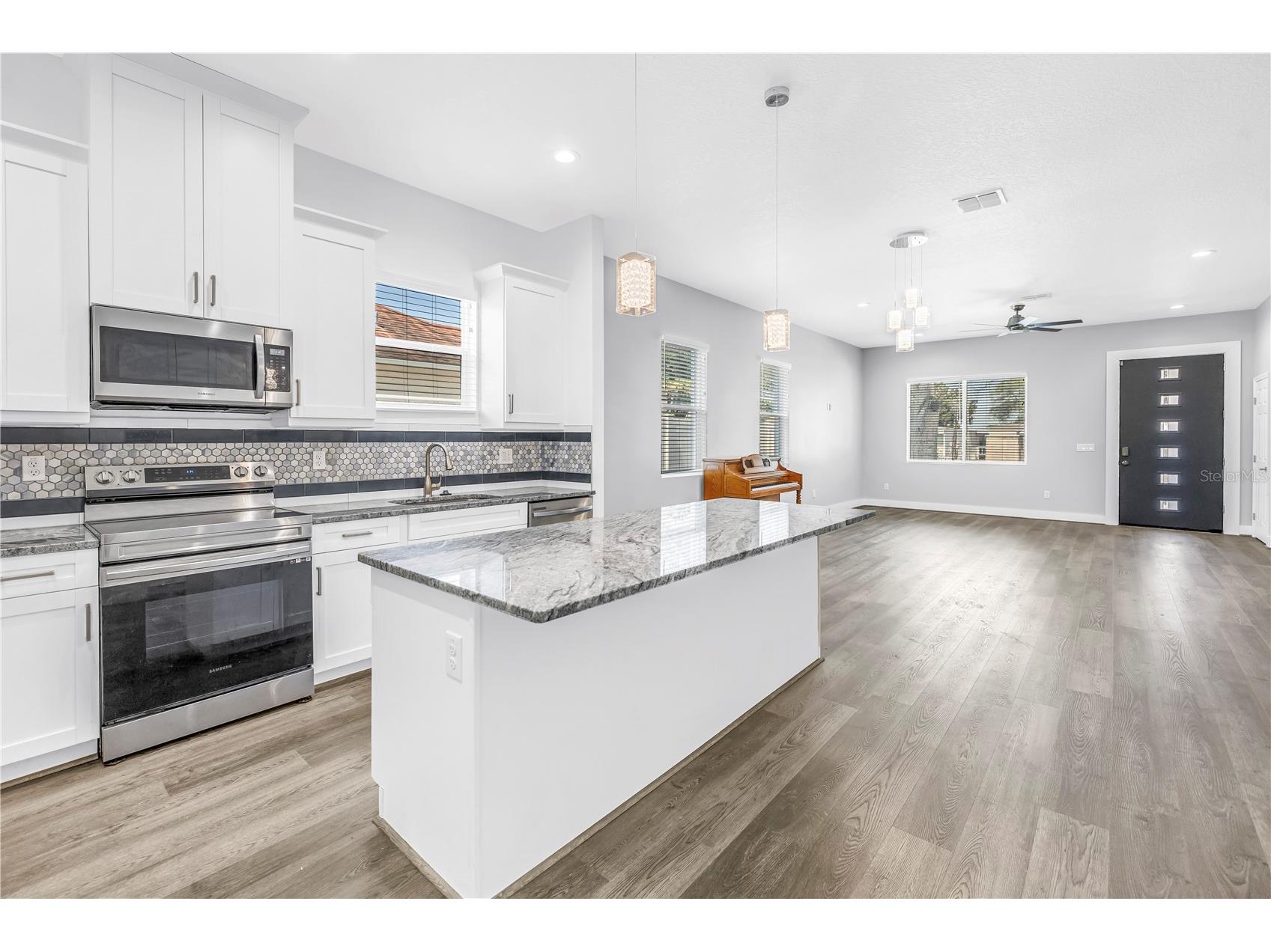 4320 56th Avenue N Saint Petersburg FL 33714 TB8487025 image18