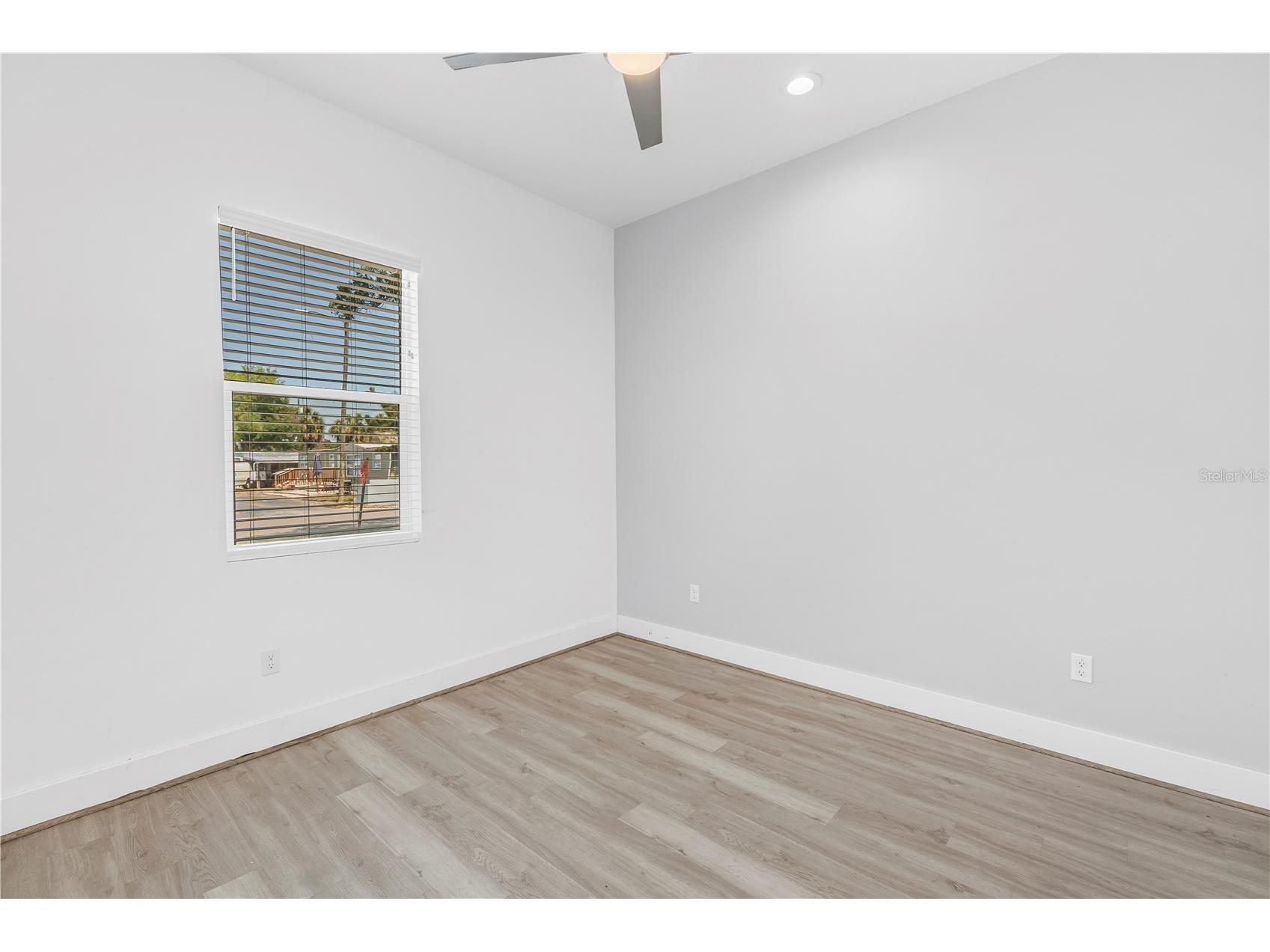 4320 56th Avenue N Saint Petersburg FL 33714 TB8487025 image32