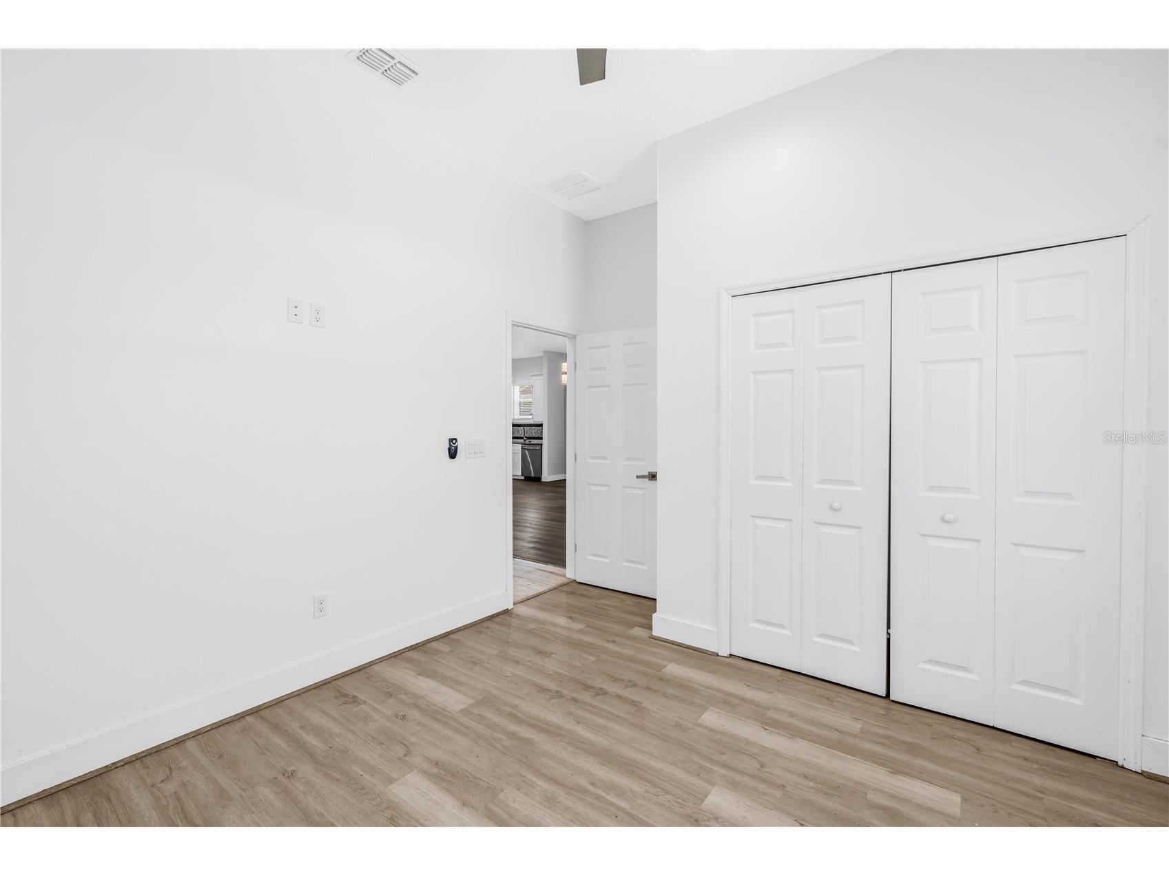 4320 56th Avenue N Saint Petersburg FL 33714 TB8487025 image33