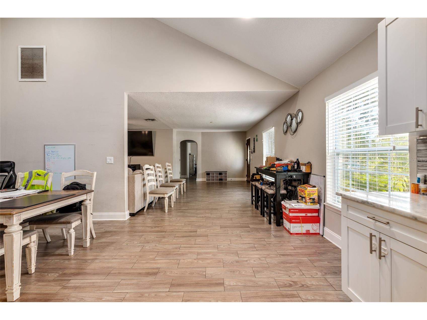 4320 8th Avenue N Saint Petersburg FL 33713 TB8430747 image10