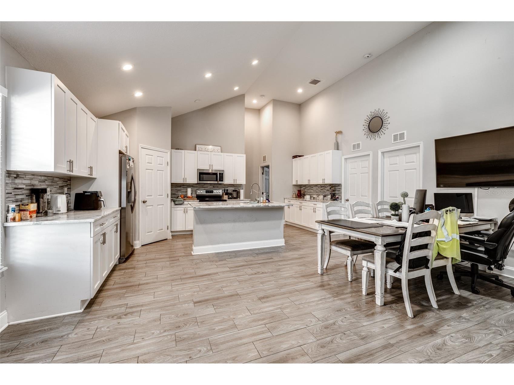 4320 8th Avenue N Saint Petersburg FL 33713 TB8430747 image11