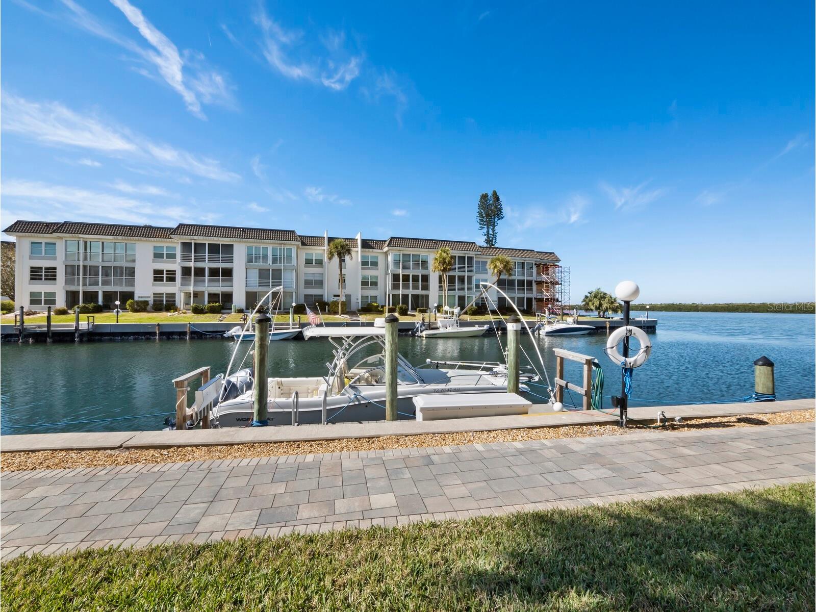 4320 Falmouth Drive #103 Longboat Key FL 34228 - INTRACOASTAL WATERWAY A4681530 image17