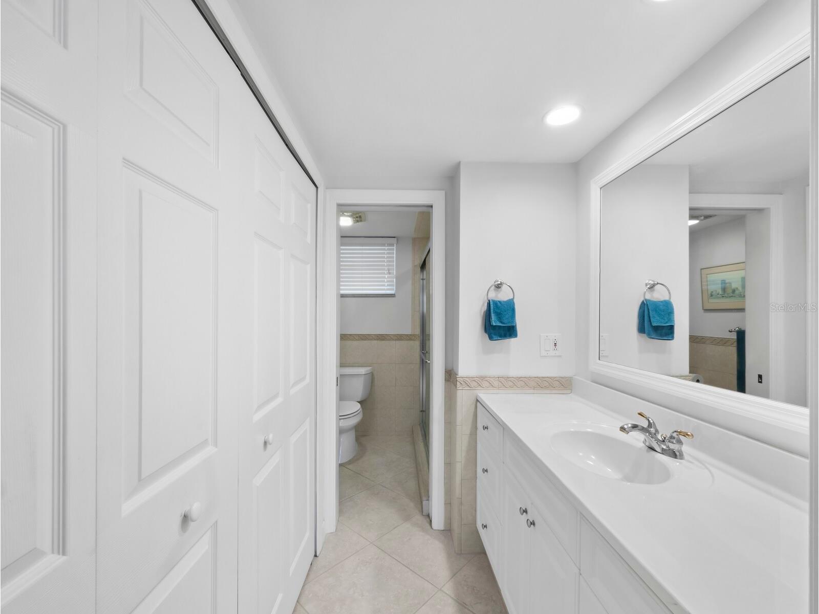 4320 Falmouth Drive #103 Longboat Key FL 34228 - INTRACOASTAL WATERWAY A4681530 image27