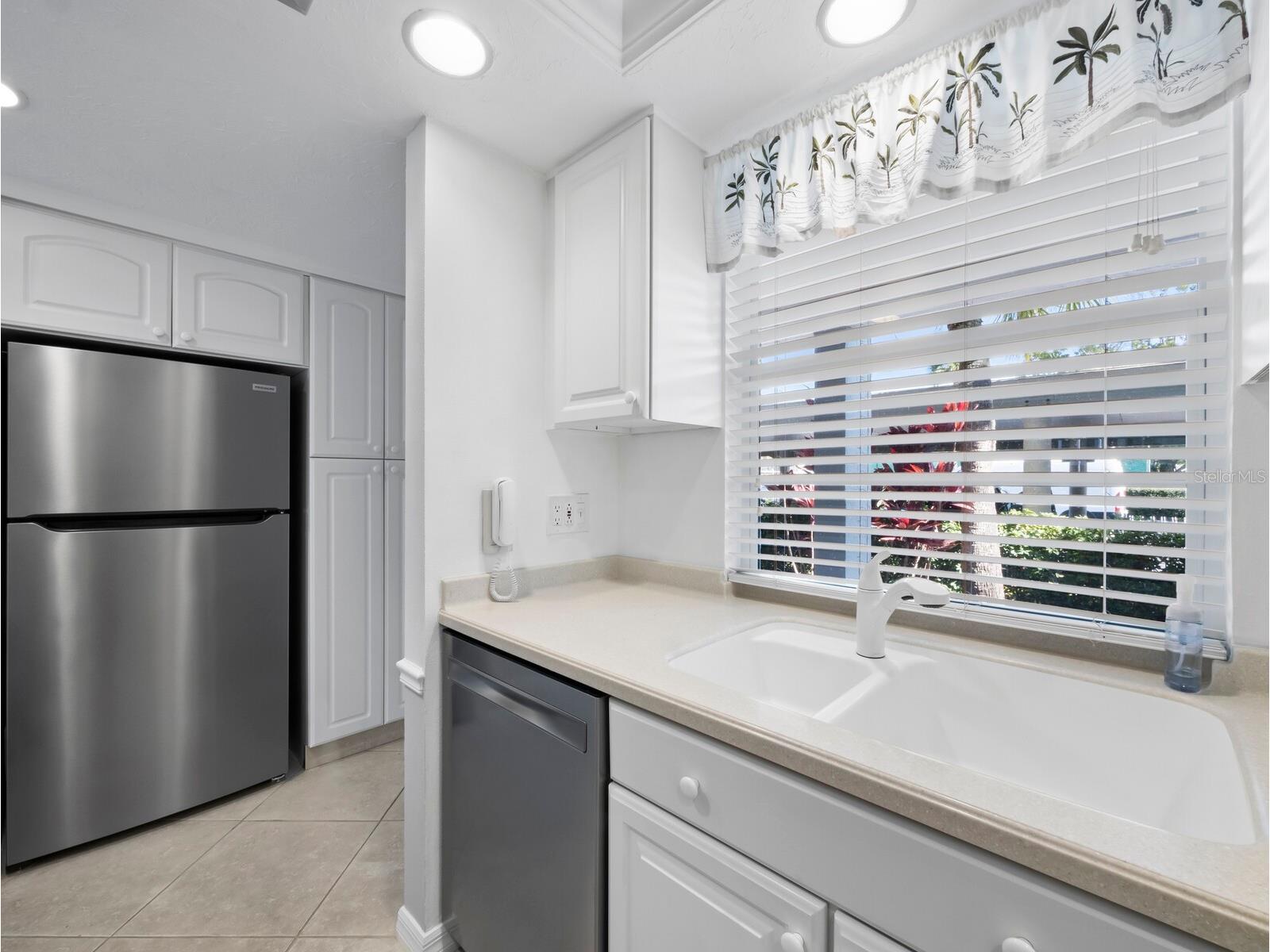 4320 Falmouth Drive #103 Longboat Key FL 34228 - INTRACOASTAL WATERWAY A4681530 image8