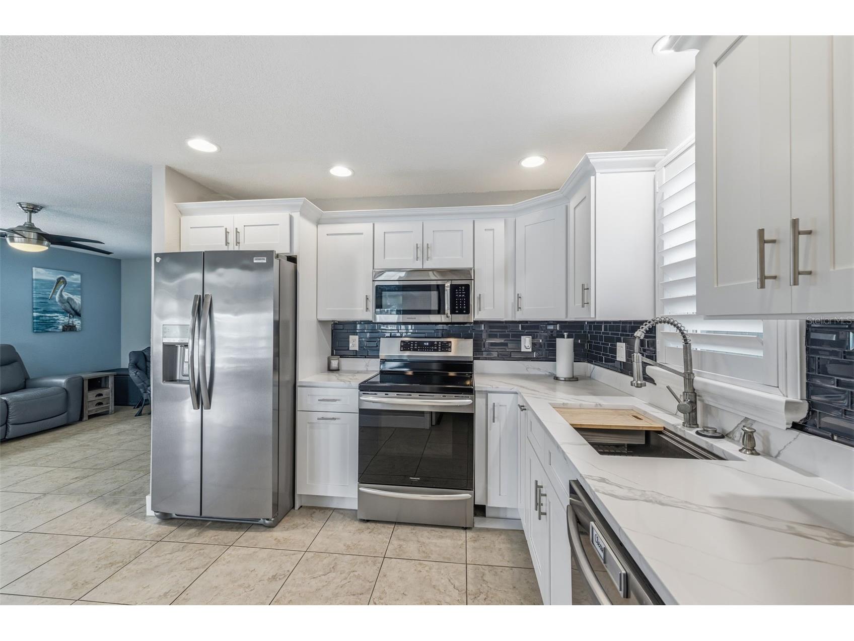4320 Floramar Terrace New Port Richey FL 34652 TB8526465 image12
