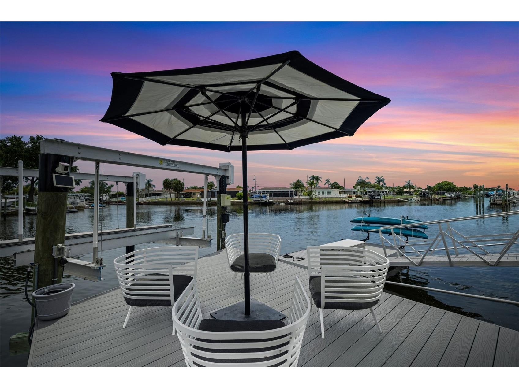 4320 Floramar Terrace New Port Richey FL 34652 TB8526465 image35