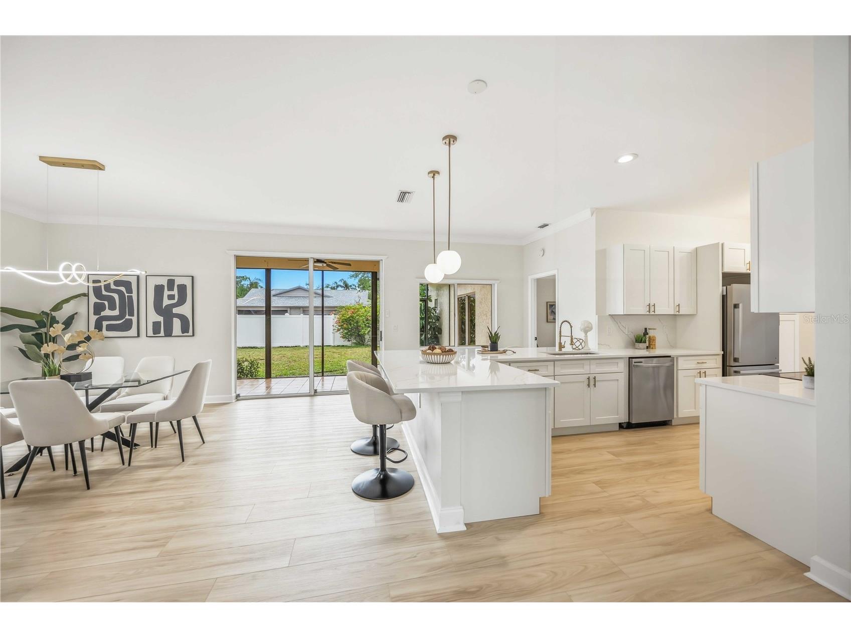4320 Marcott Circle Sarasota FL 34233 A4697434 image13