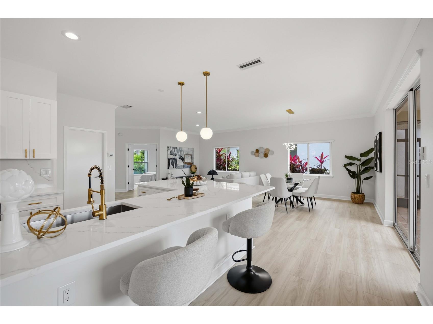 4320 Marcott Circle Sarasota FL 34233 A4697434 image19