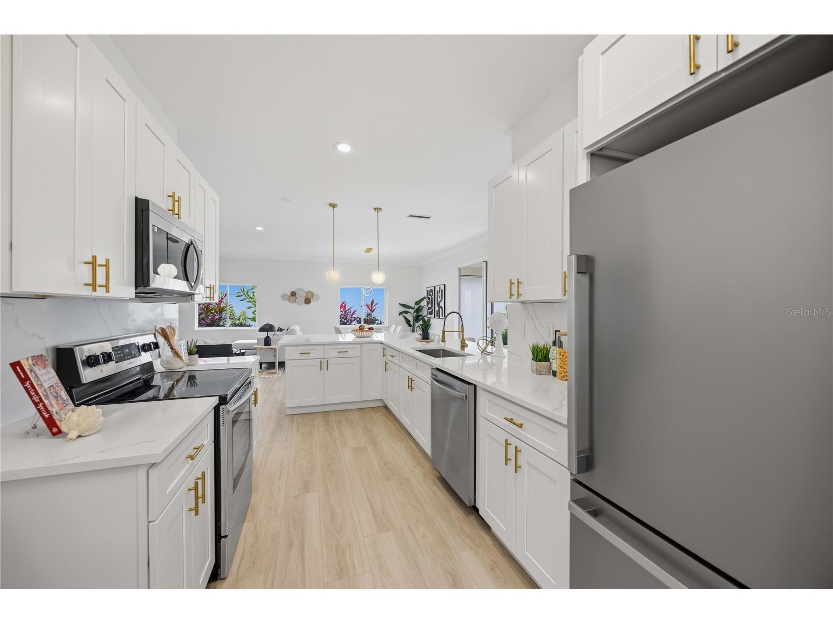 4320 Marcott Circle Sarasota FL 34233 A4697434 image27