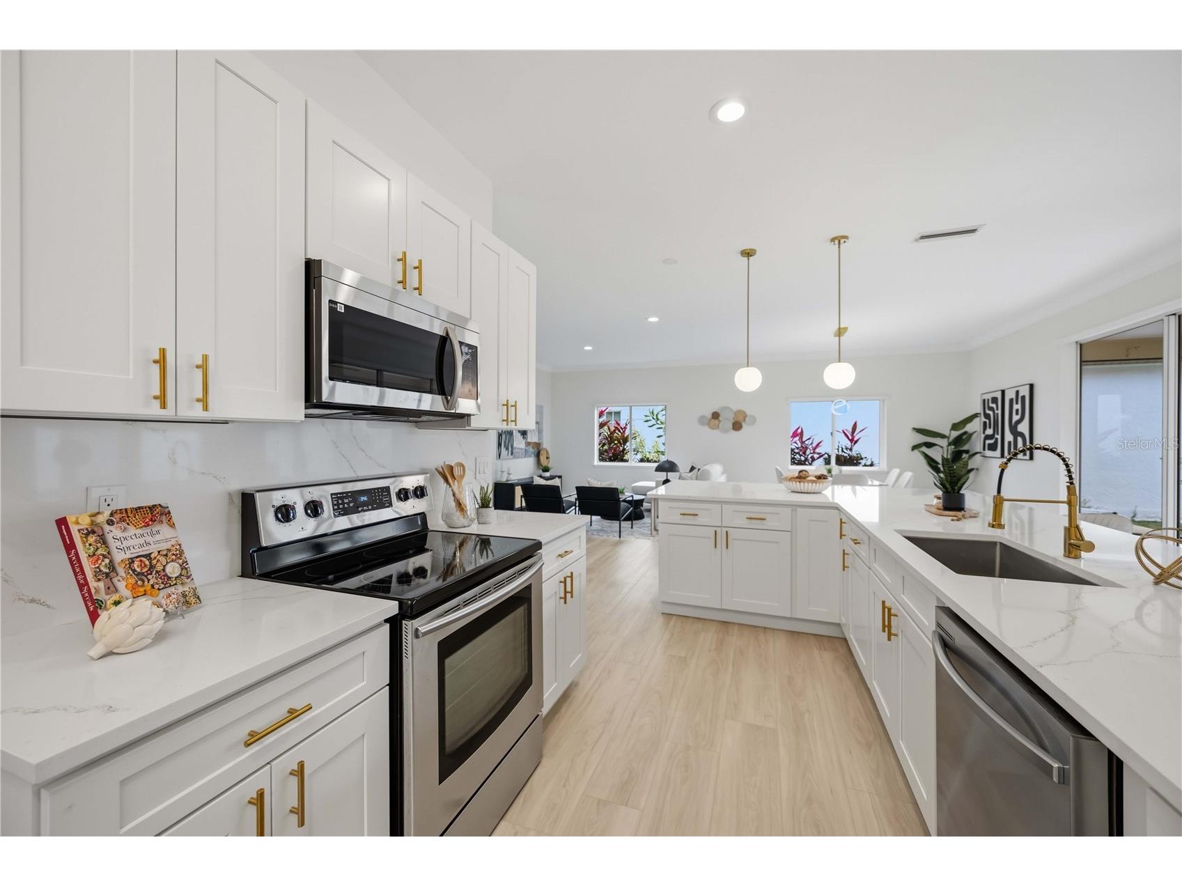 4320 Marcott Circle Sarasota FL 34233 A4697434 image28