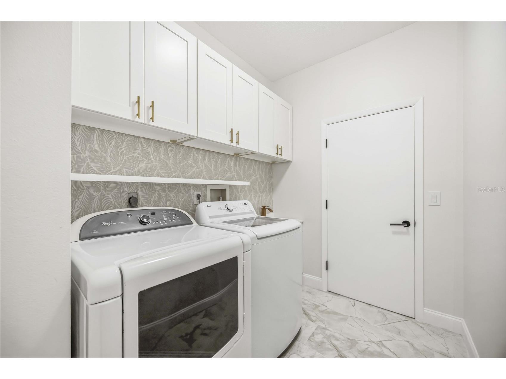 4320 Marcott Circle Sarasota FL 34233 A4697434 image32