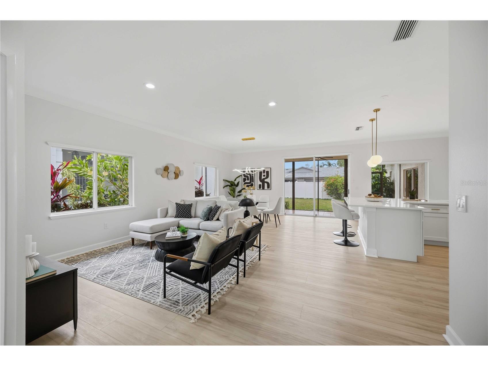 4320 Marcott Circle Sarasota FL 34233 A4697434 image9
