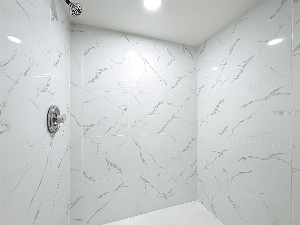 4320 Middlebrook Road #2 Orlando FL 32811 O6348765 image40