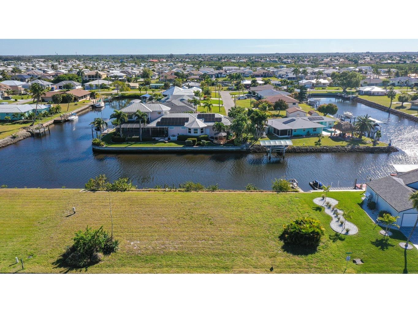 4320 Pelican Pointe Drive Punta Gorda FL 33950 D6135206 image1