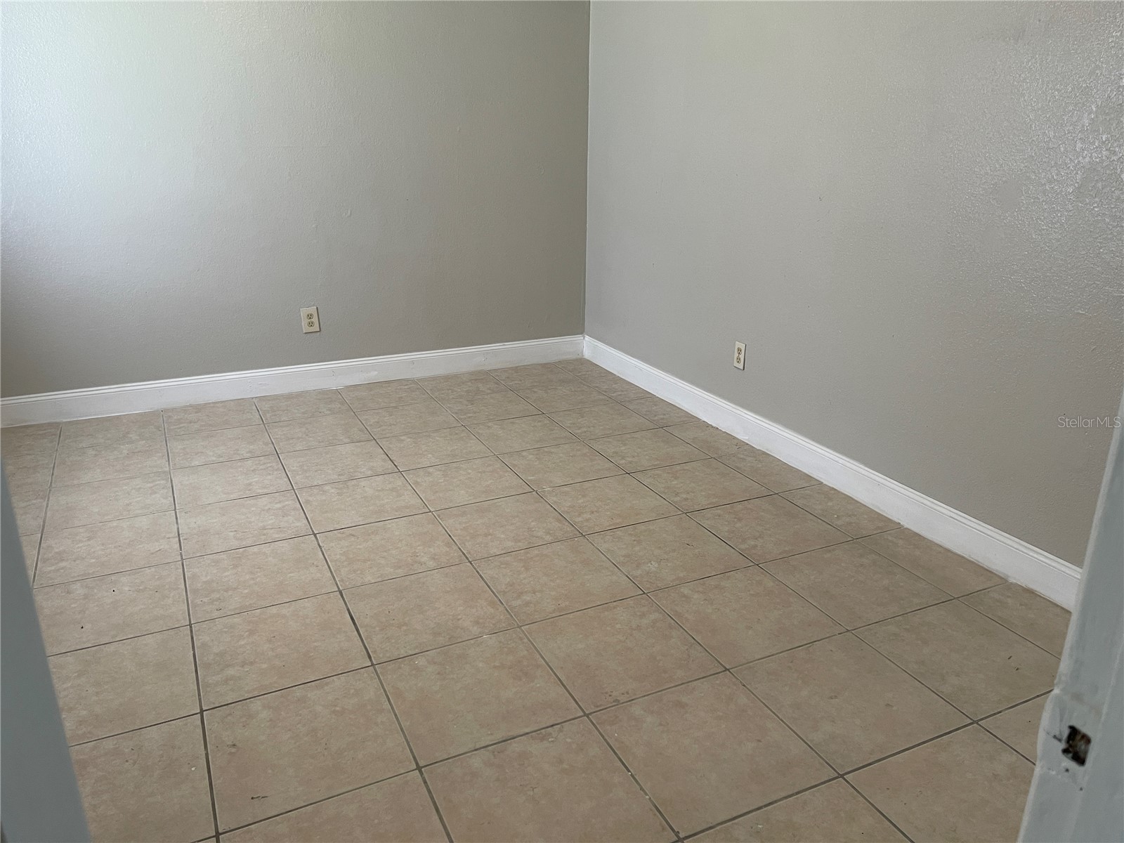 4321 Chateau Road Orlando FL 32808 O6415506 image20