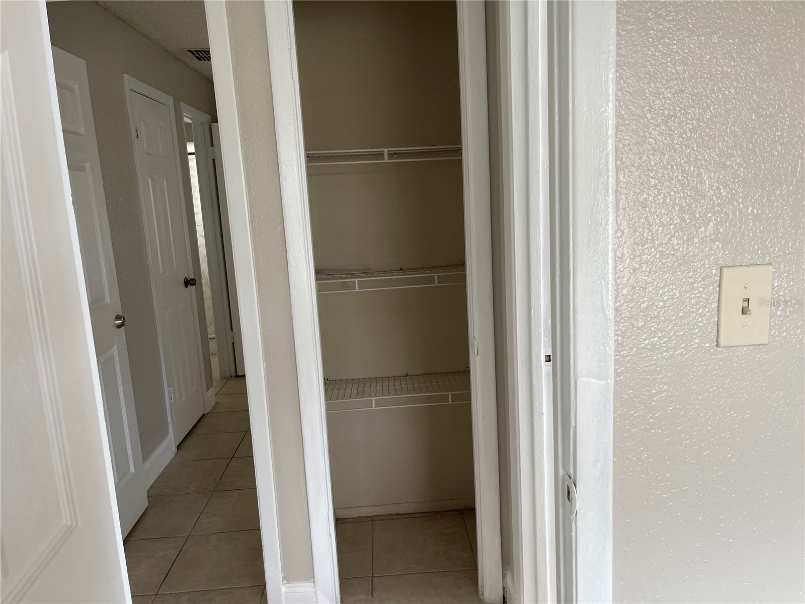 4321 Chateau Road Orlando FL 32808 O6415506 image24