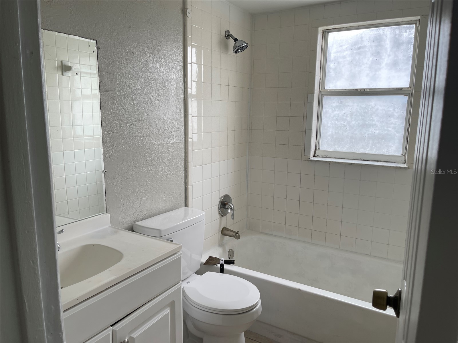 4321 Chateau Road Orlando FL 32808 O6415506 image25