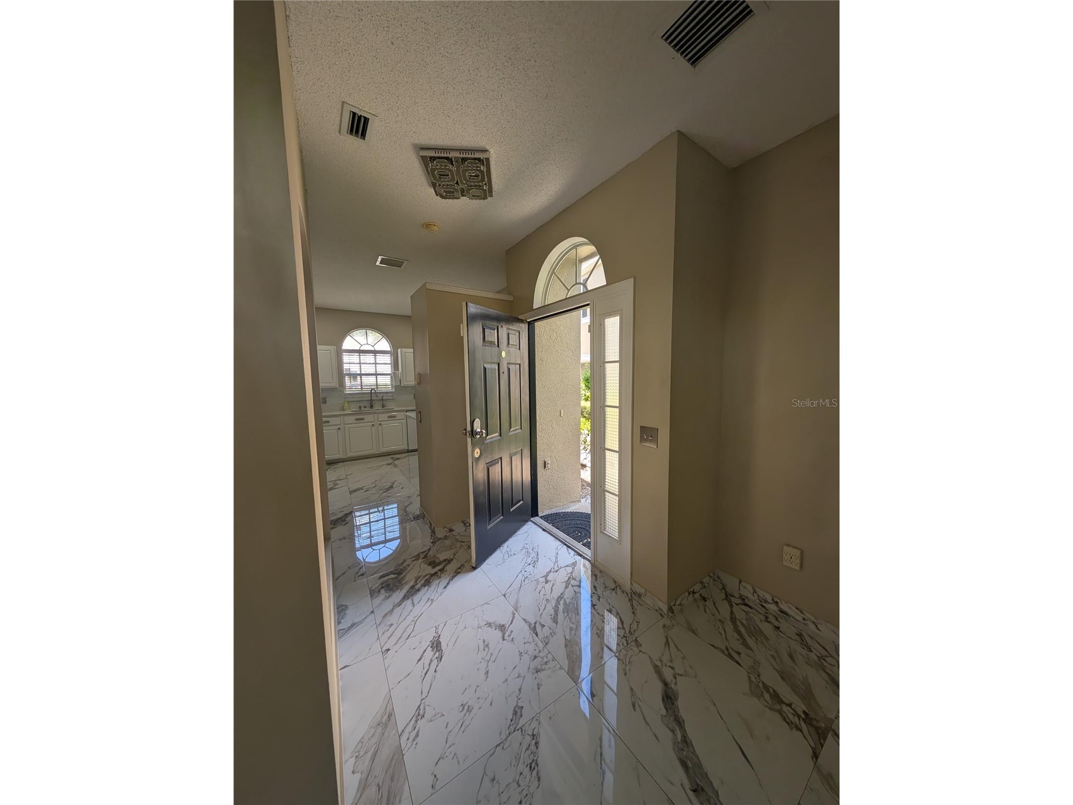 4321 Deermont Circle Tampa FL 33624 TB8468422 image6