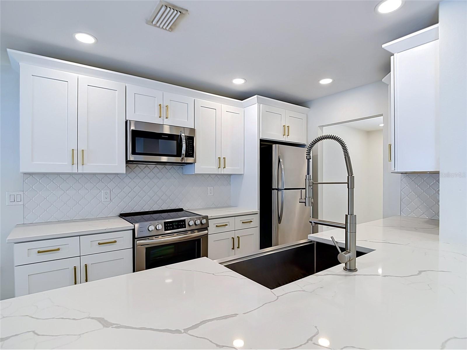 4321 Foxglen Lane Tampa FL 33624 TB8514959 image27
