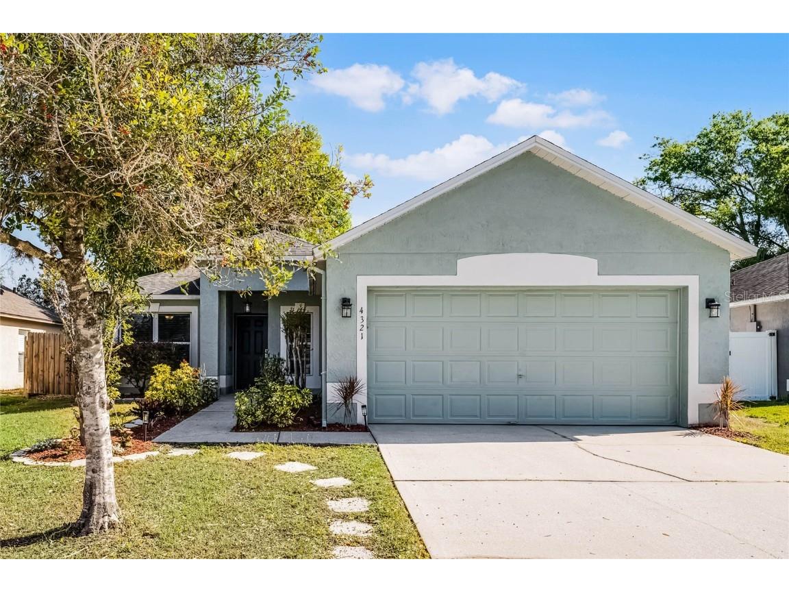 4321 Iveyglen Avenue Orlando FL 32826 O6288878 image1