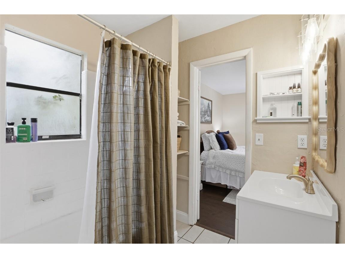 4321 NW 26th Terrace Gainesville FL 32605 GC535974 image17