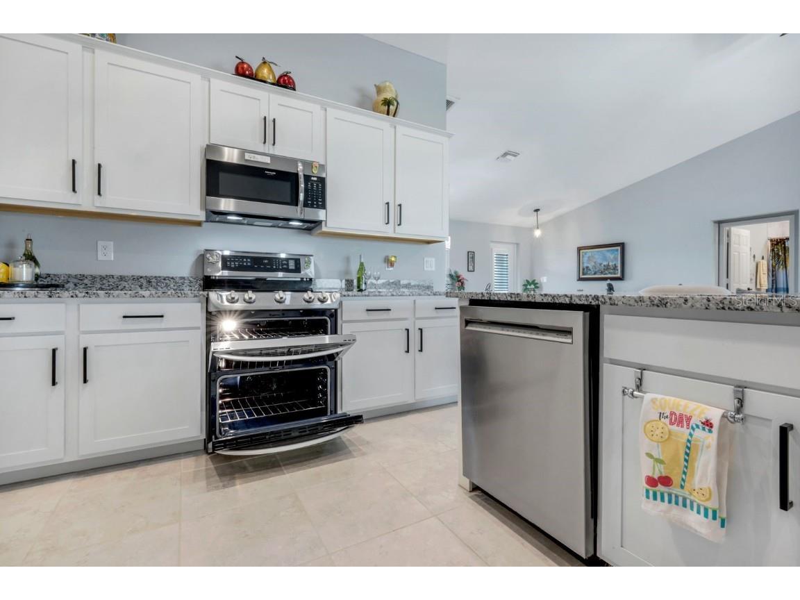 4321 NW 34th Lane Cape Coral FL 33993 C7511589 image16