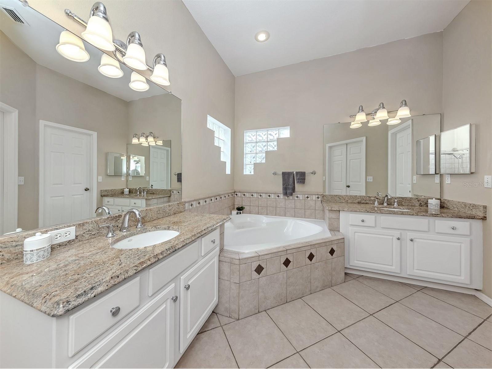 4322 Manfield Drive Venice FL 34293 N6144473 image16
