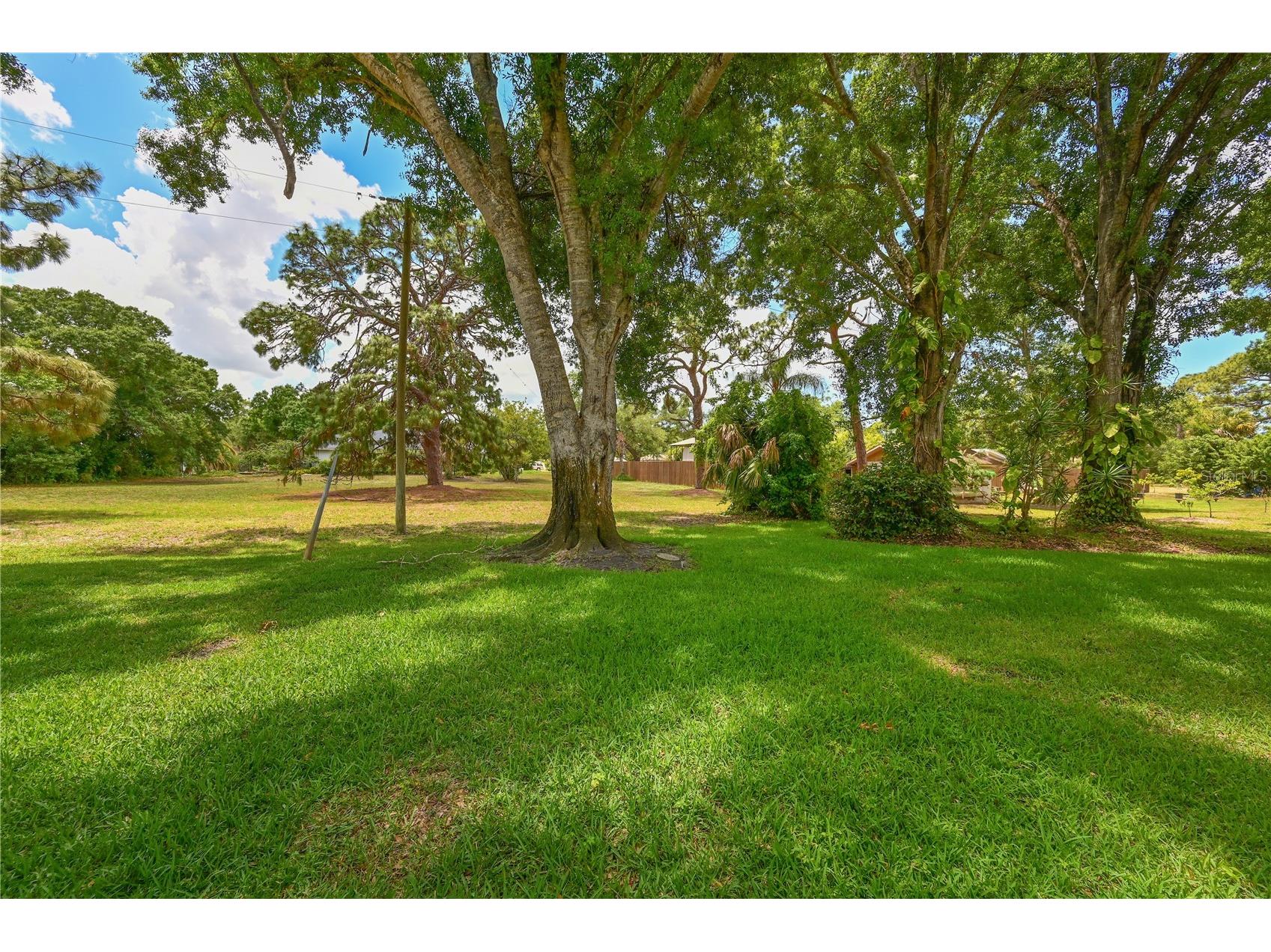 4322 Pasadena Court Sarasota FL 34233 A4694489 image26