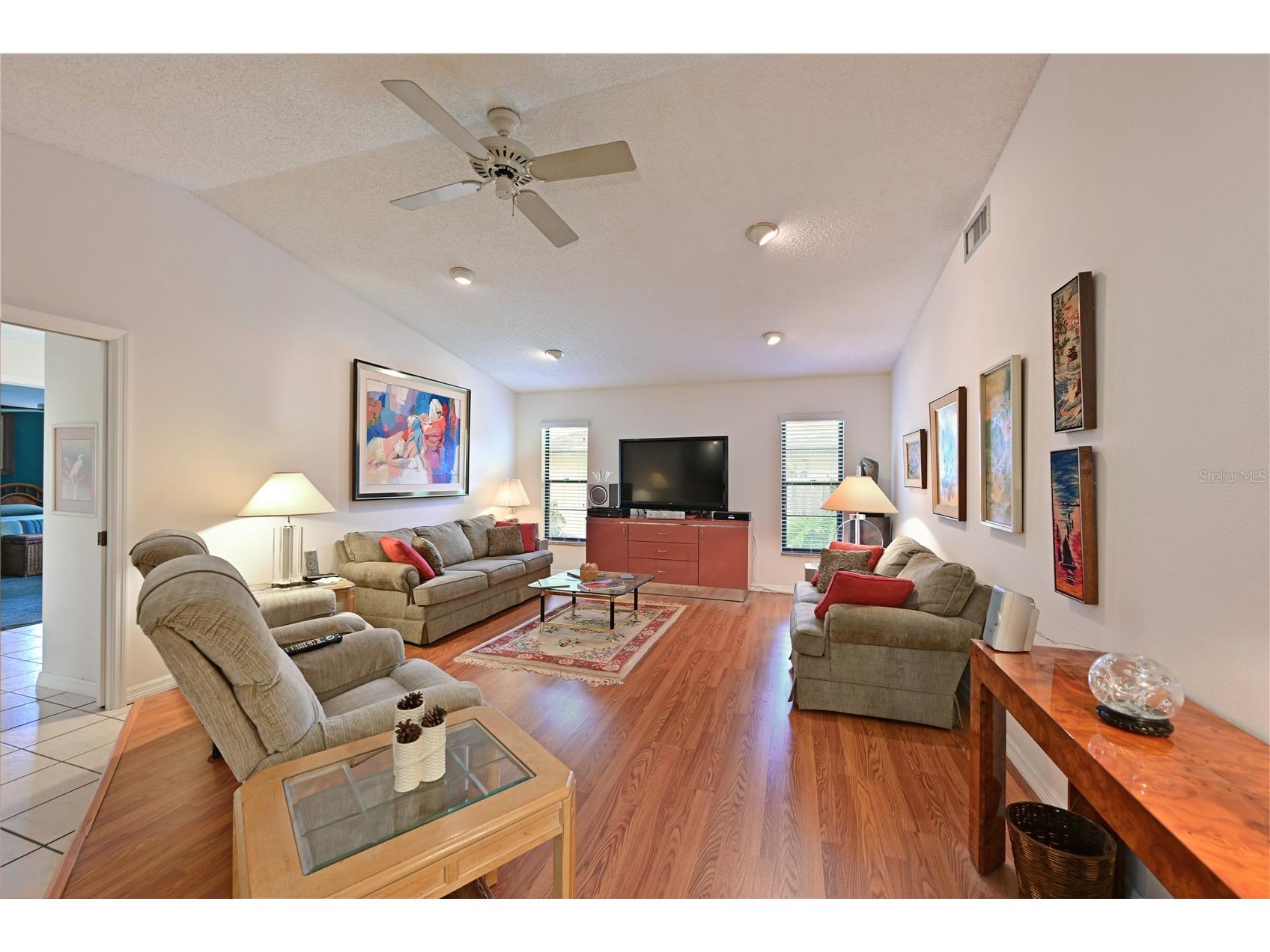 4322 Pasadena Court Sarasota FL 34233 A4694489 image3