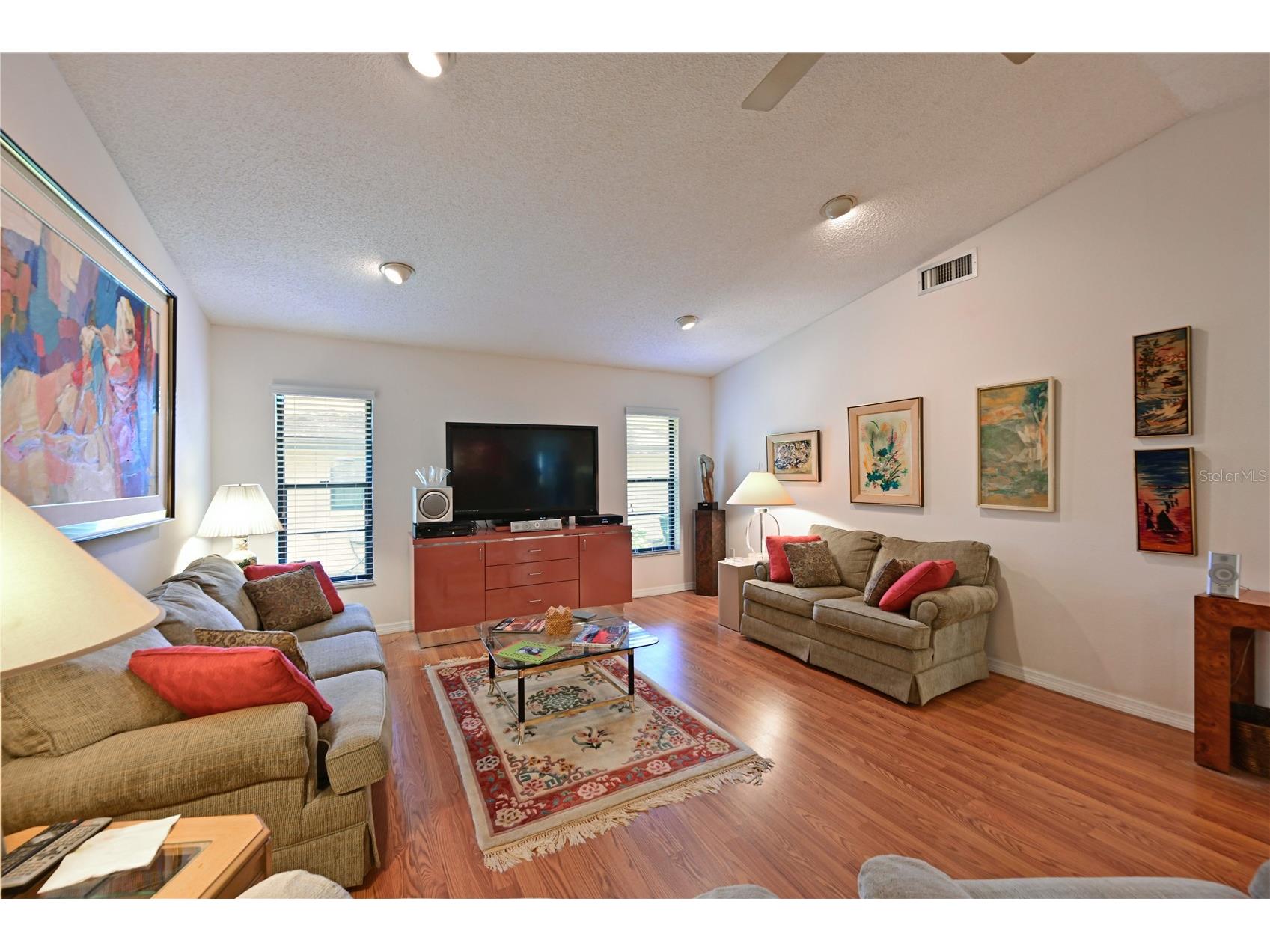 4322 Pasadena Court Sarasota FL 34233 A4694489 image4
