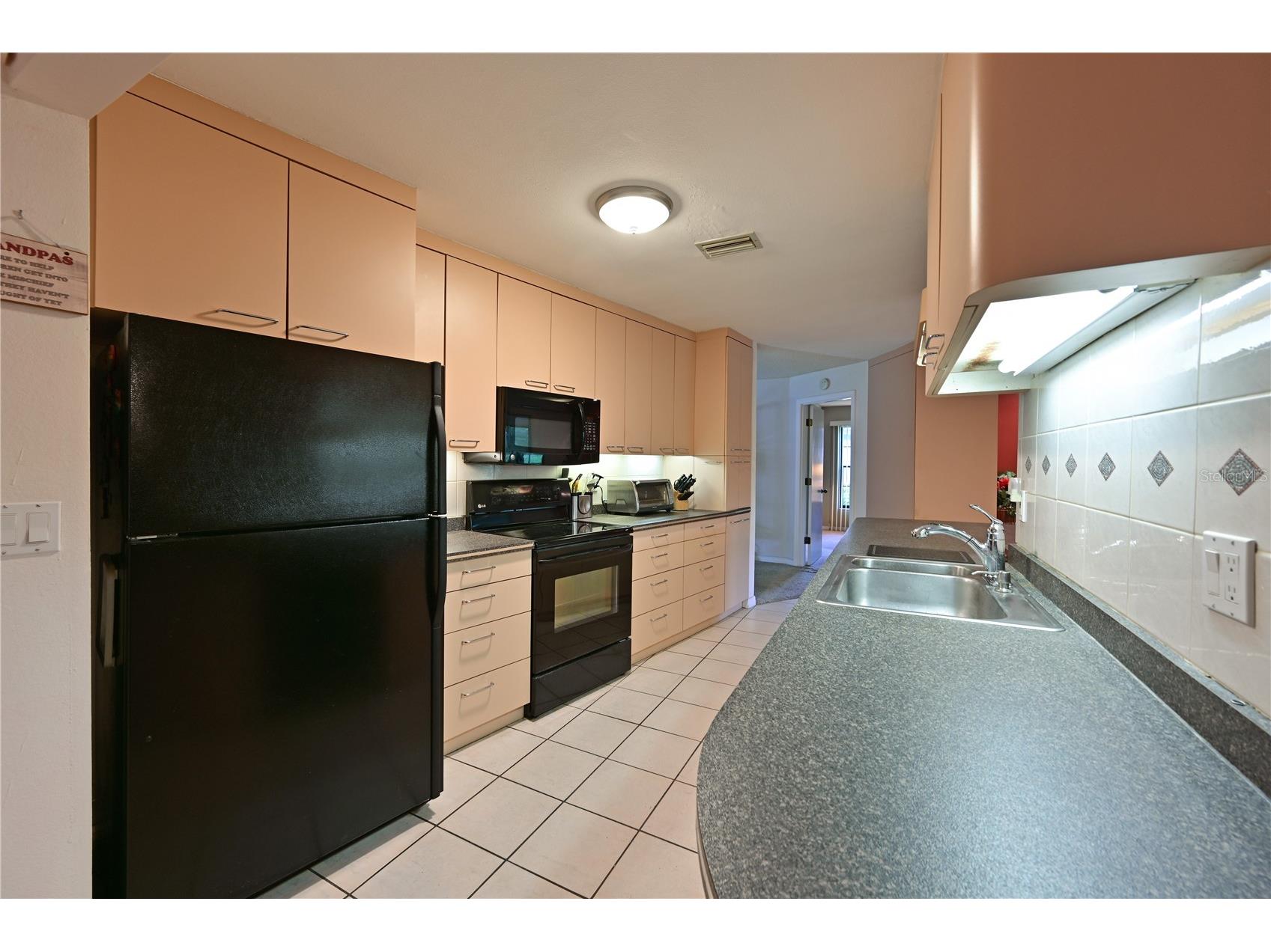 4322 Pasadena Court Sarasota FL 34233 A4694489 image9