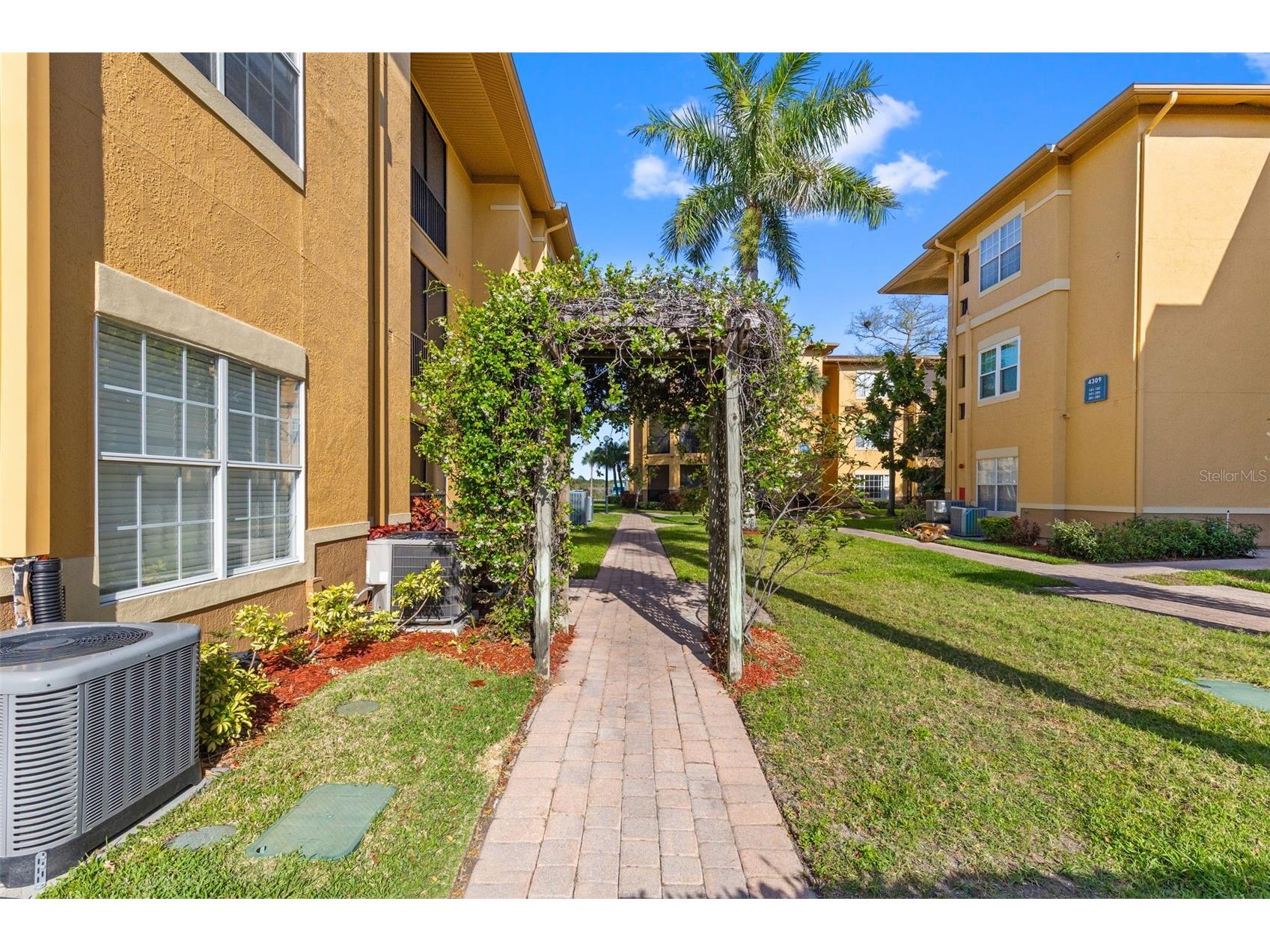 4323 Bayside Village Drive #105 Tampa FL 33615 TB8501256 image45