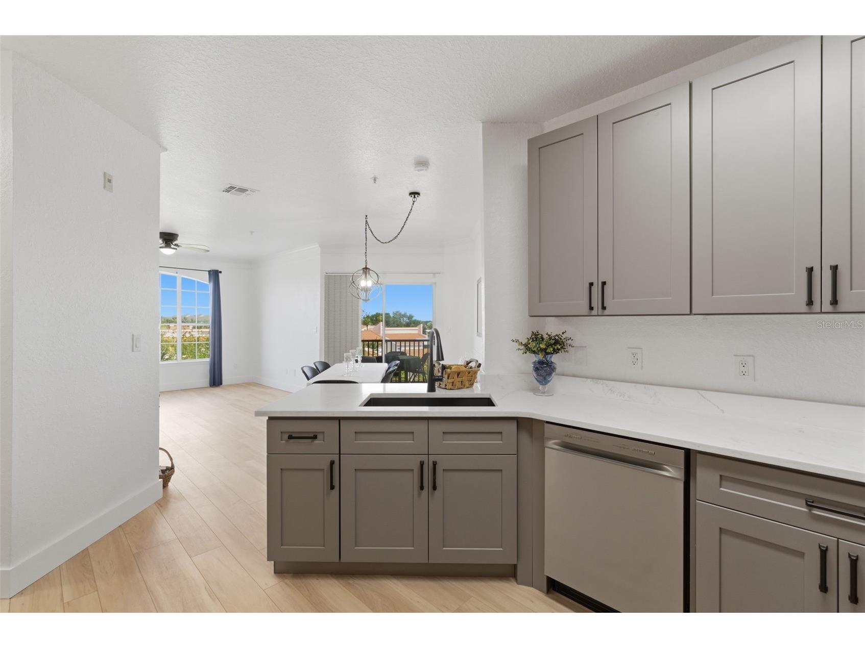 4323 Bayside Village Drive #312 Tampa FL 33615 TB8503502 image6