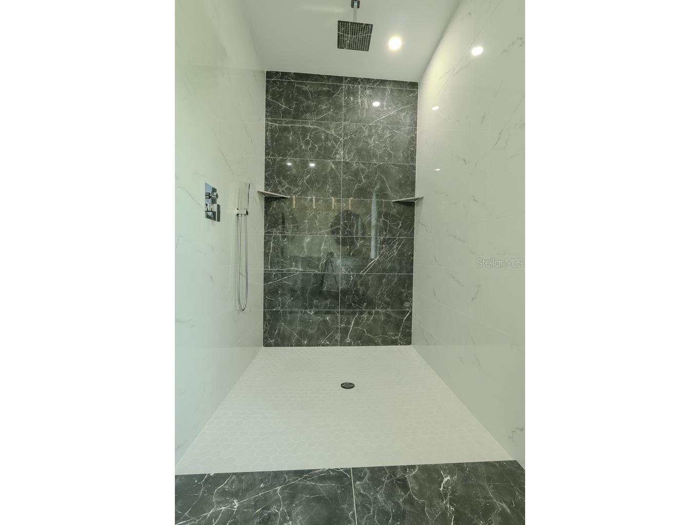 4323 La France Avenue North Port FL 34286 A4688659 image8