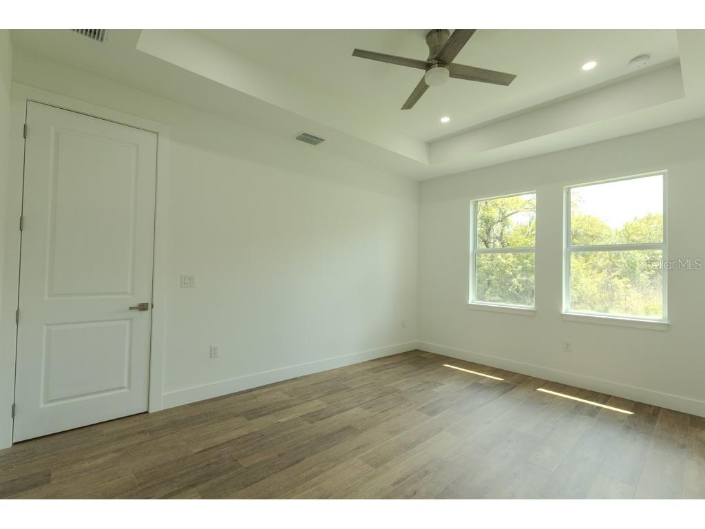 4323 La France Avenue North Port FL 34286 A4688659 image9