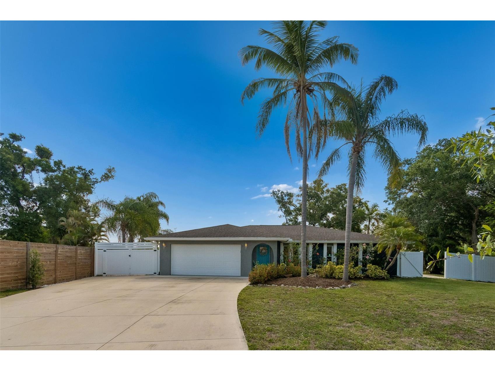 4323 Pine Meadow Terrace Sarasota FL 34233 A4692509 image2