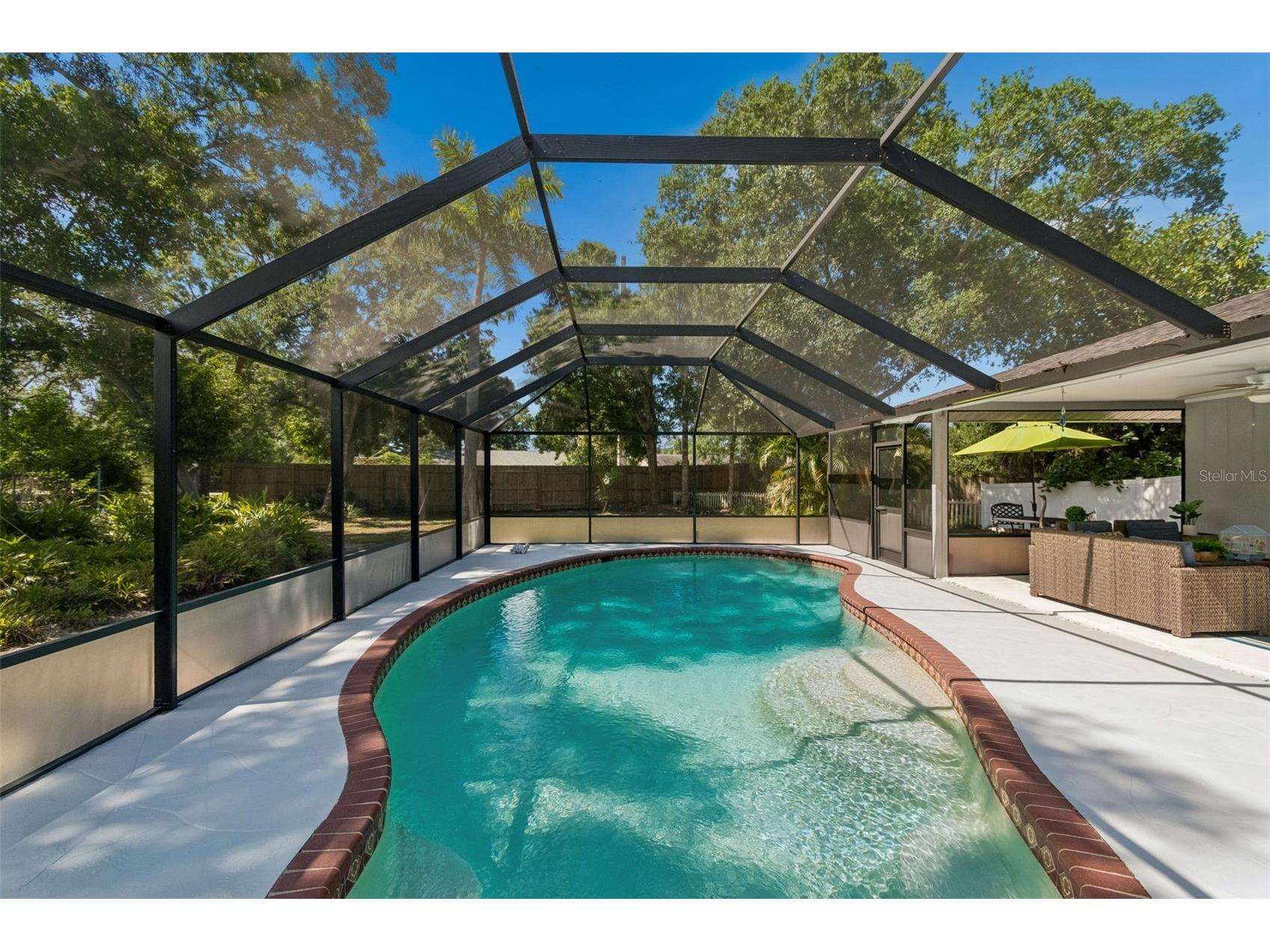 4323 Pine Meadow Terrace Sarasota FL 34233 A4692509 image3