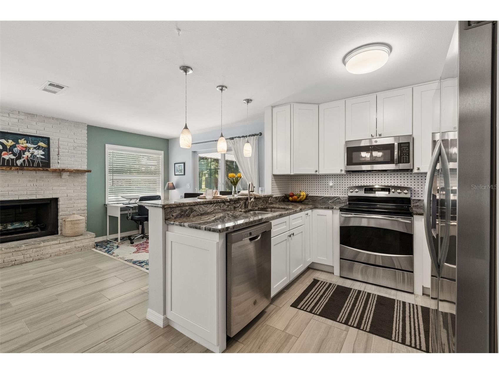 4323 Pine Meadow Terrace Sarasota FL 34233 A4692509 image6