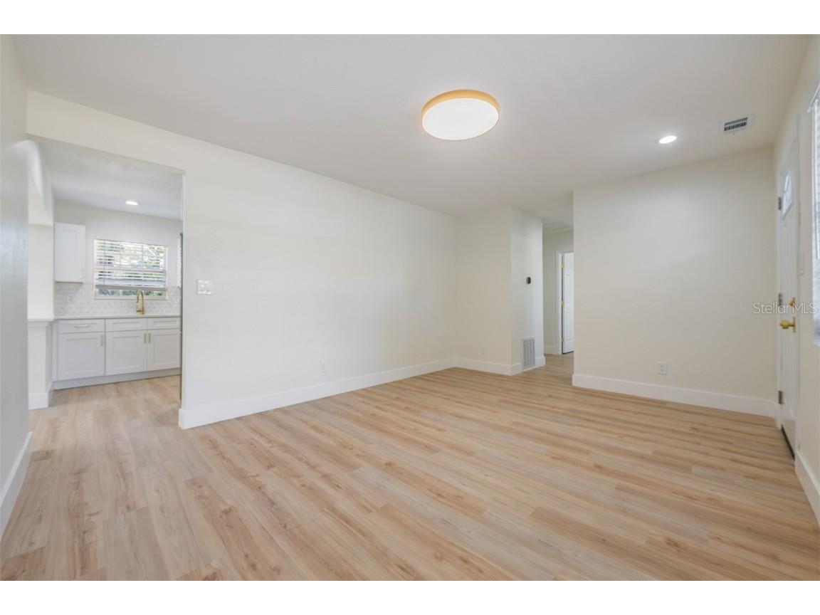 4323 S Lois Avenue Tampa FL 33611 TB8453997 image3