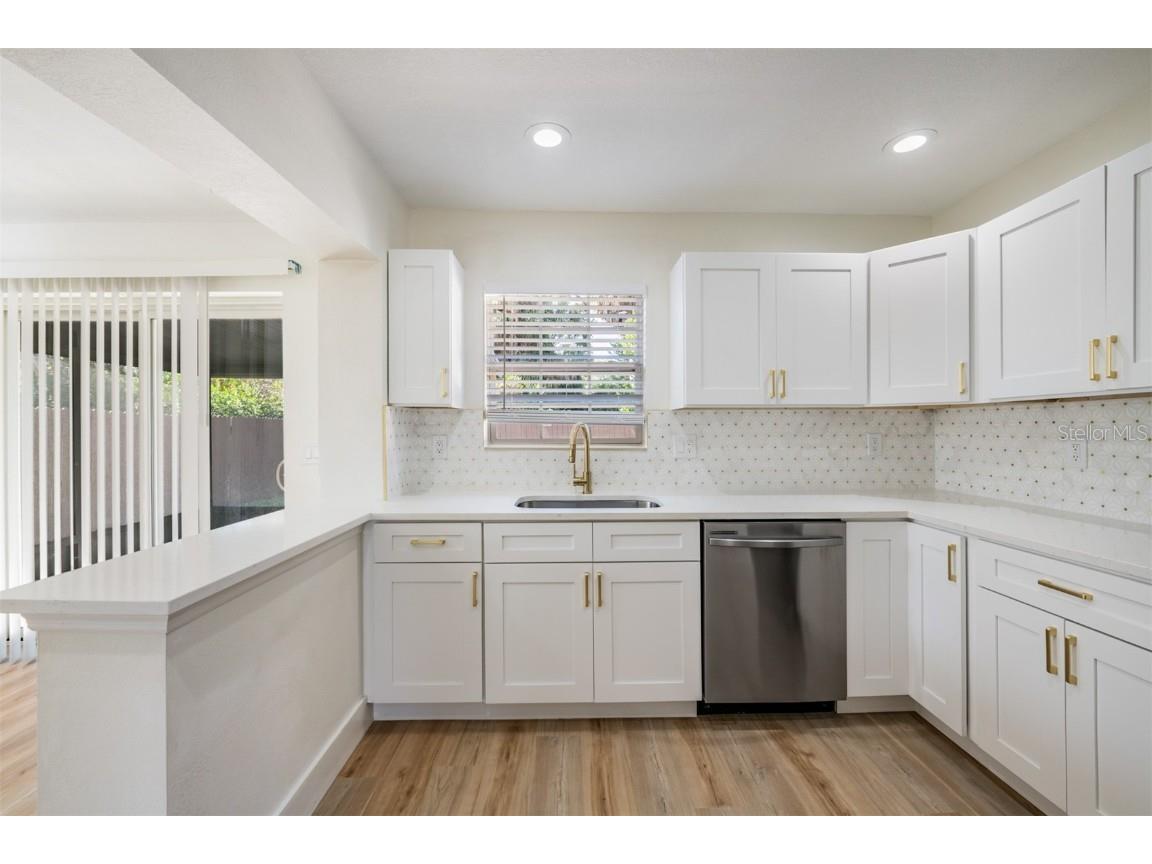 4323 S Lois Avenue Tampa FL 33611 TB8453997 image6