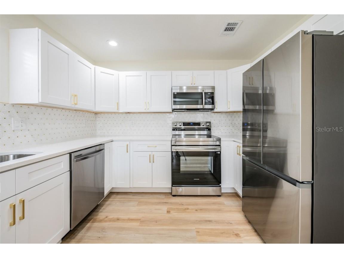 4323 S Lois Avenue Tampa FL 33611 TB8453997 image7