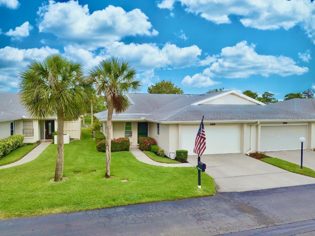 4324 Bowling Green Circle #6 Sarasota FL 34233 A4568133 image1