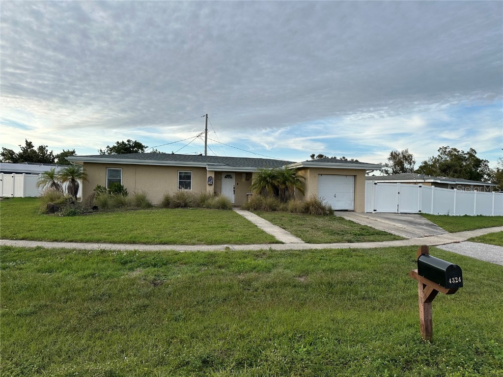 4324 Conway Boulevard Port Charlotte FL 33952 C7486574 image1