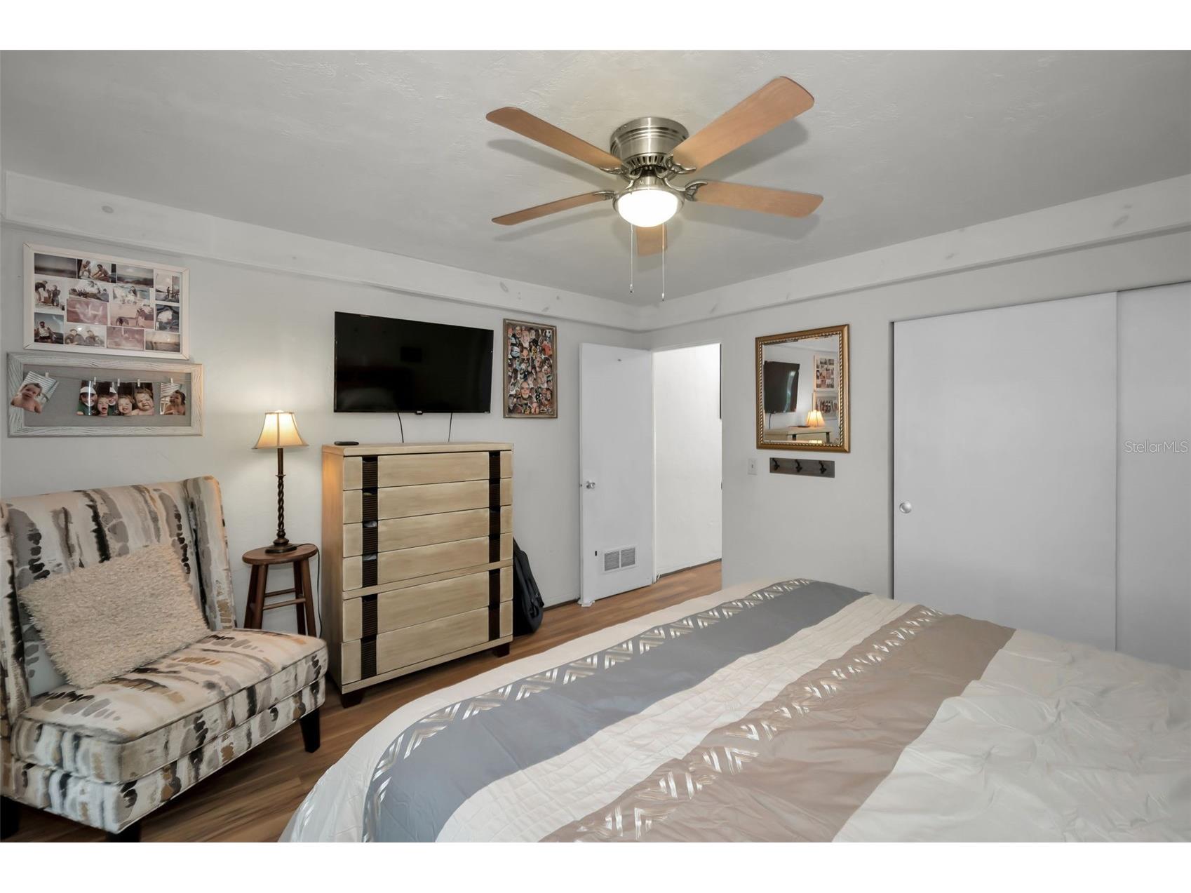 4325 58th Way N #1423 Kenneth City FL 33709 TB8460663 image18
