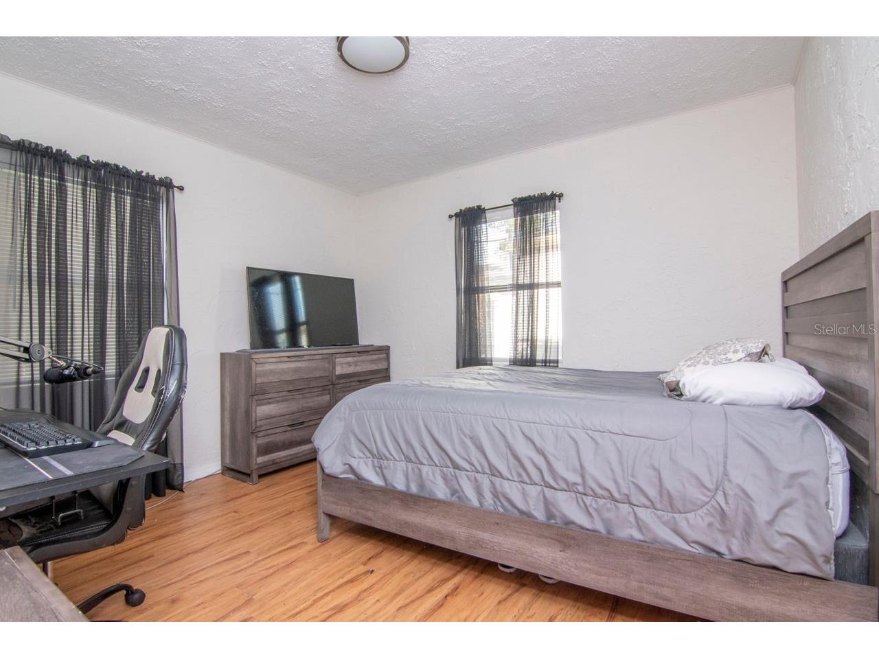 4325 5th Avenue S Saint Petersburg FL 33711 TB8459843 image20