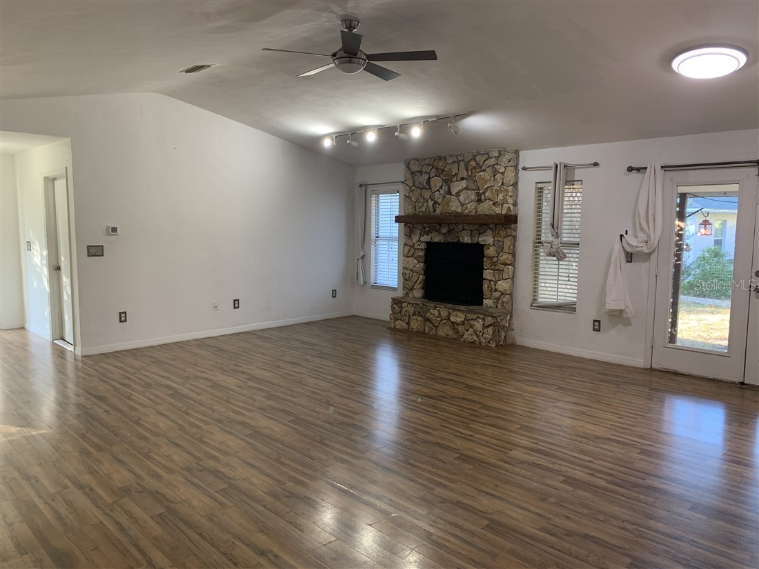 4325 NE 3rd Court Ocala FL 34479 OM718181 image8